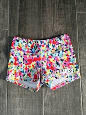 FLEO 3.25 Double Lined Bright Confetti Print Athletic Shorts